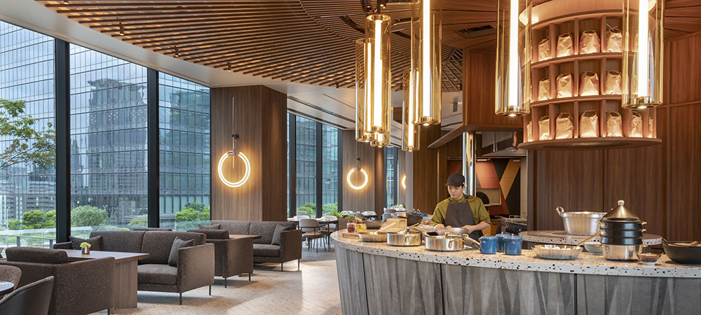 ［オンライン予約／平日限定］なにわのクイックランチ／ディナー（小皿前菜3品と選べるメインディッシュ）